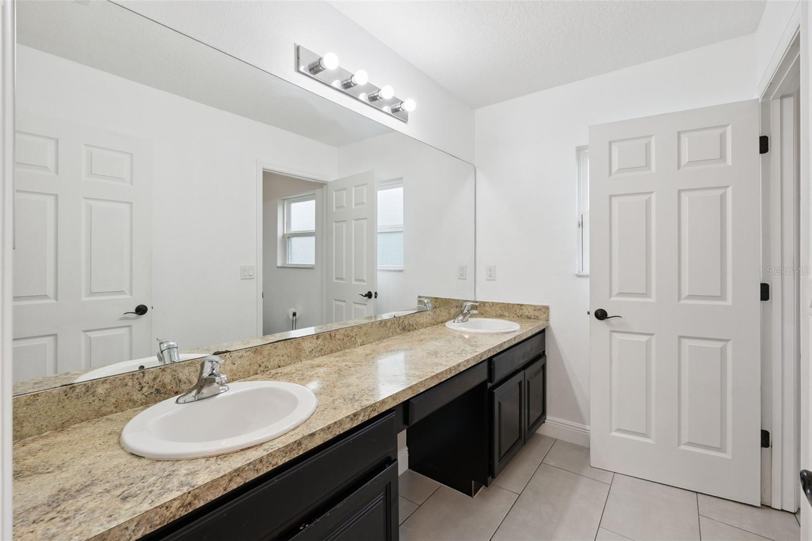 Image 24 of 41 For 10408 Cypress Trail Drive