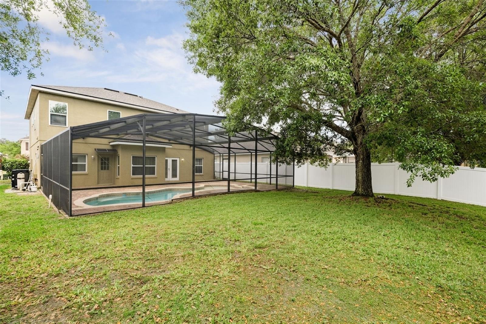 Image 34 of 41 For 10408 Cypress Trail Drive