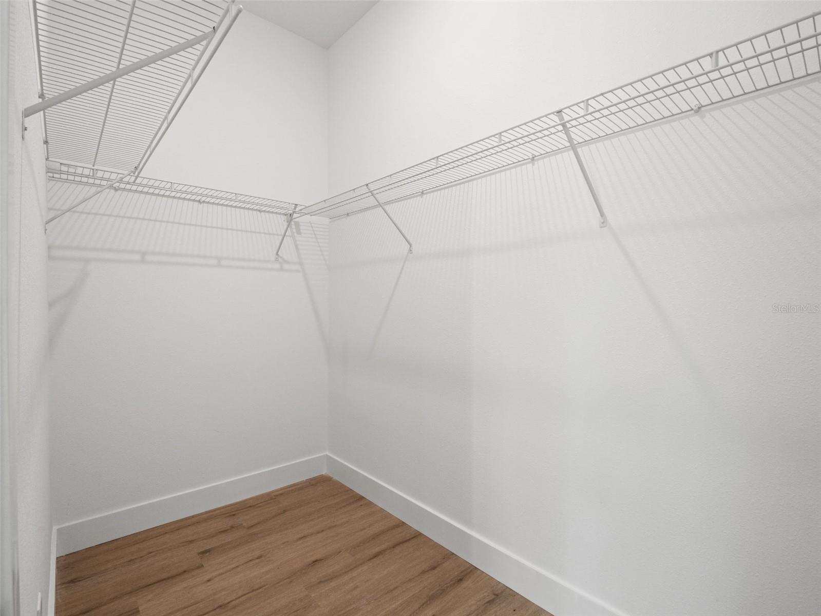 Image 16 of 36 For 33 Fisher Place