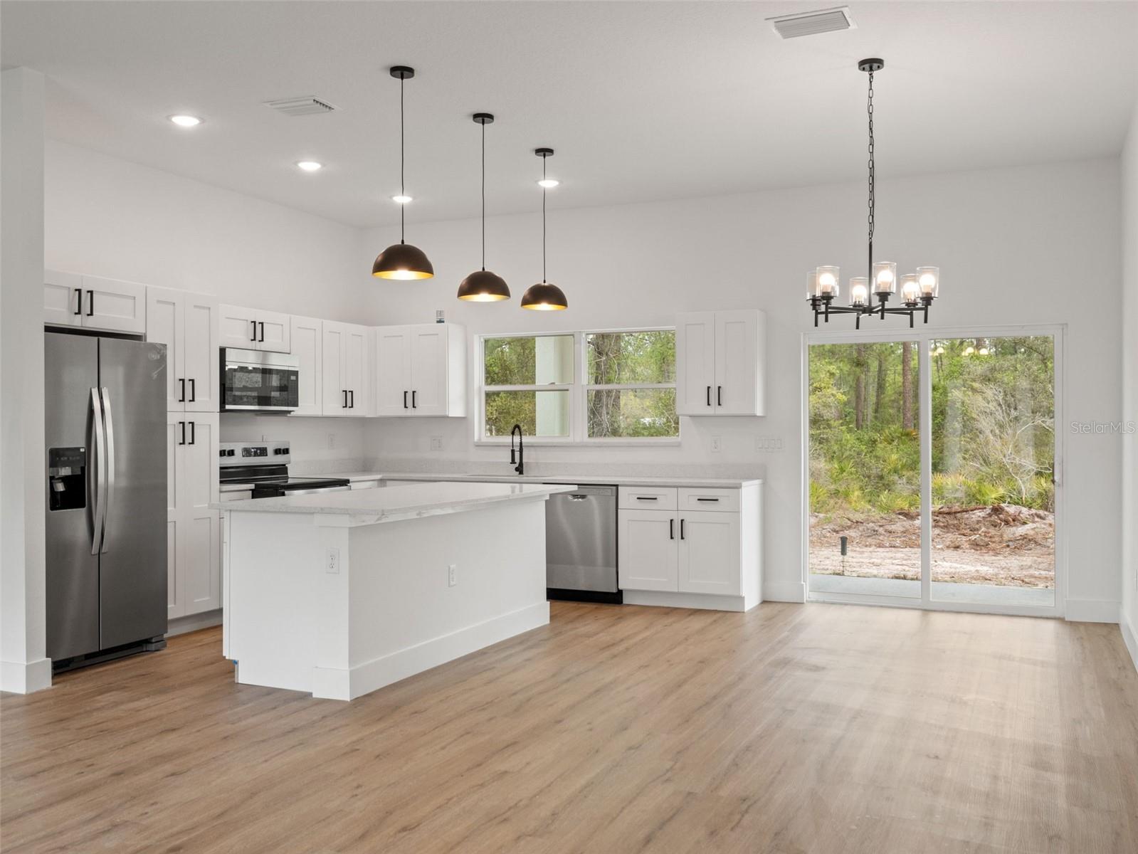 Image 7 of 36 For 33 Fisher Place