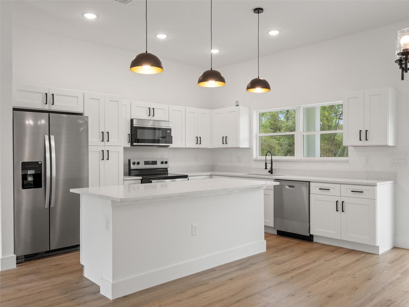 Image 8 of 36 For 33 Fisher Place