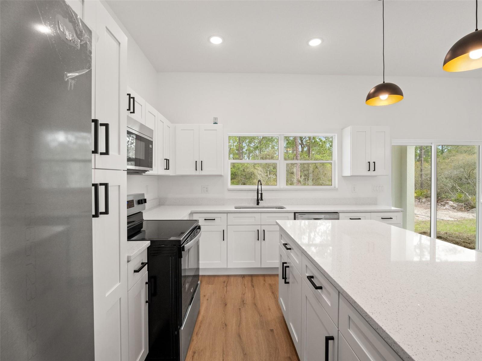 Image 9 of 36 For 33 Fisher Place