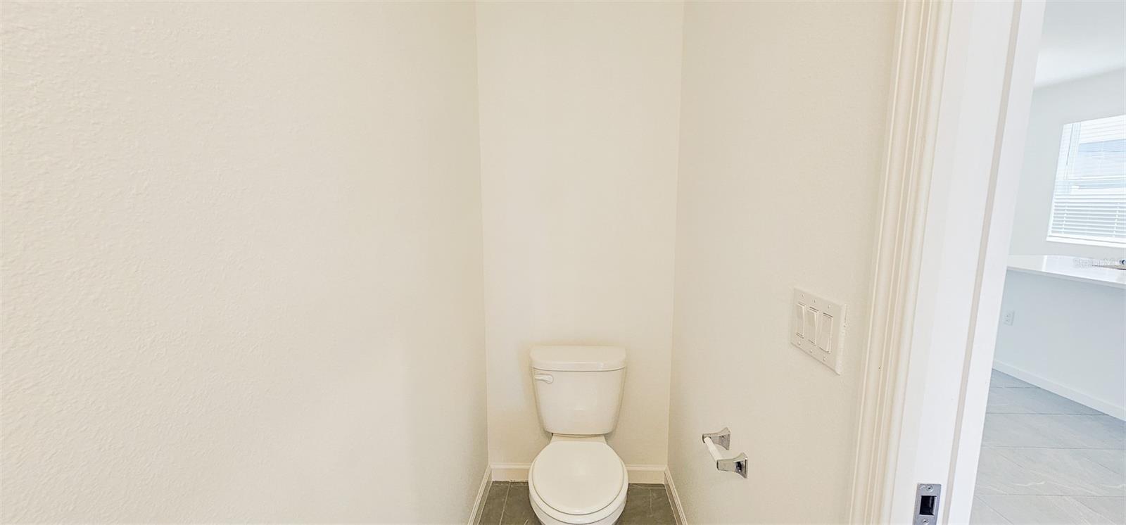 Image 11 of 23 For 413 Silver Palm Drive