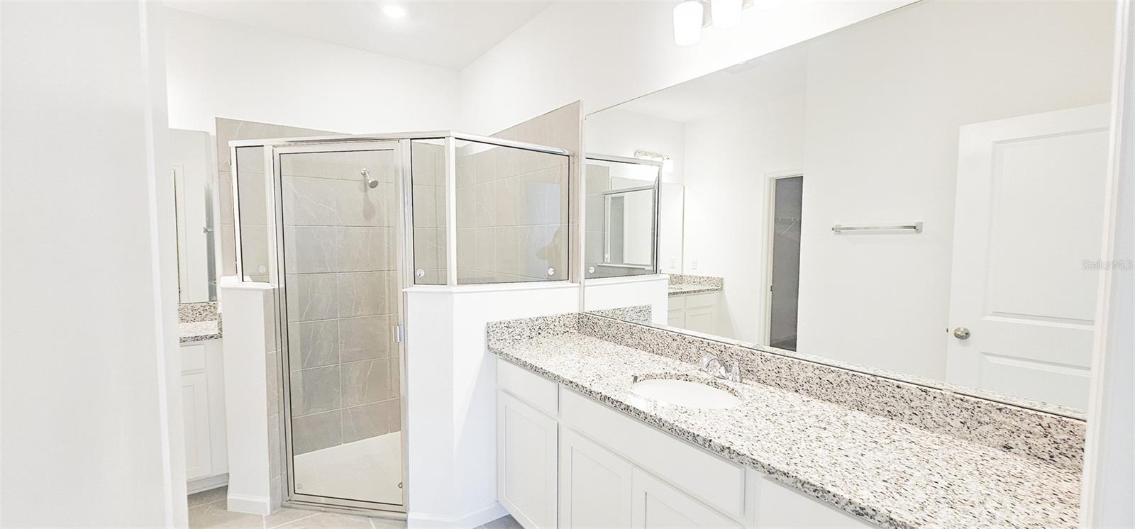 Image 13 of 23 For 413 Silver Palm Drive