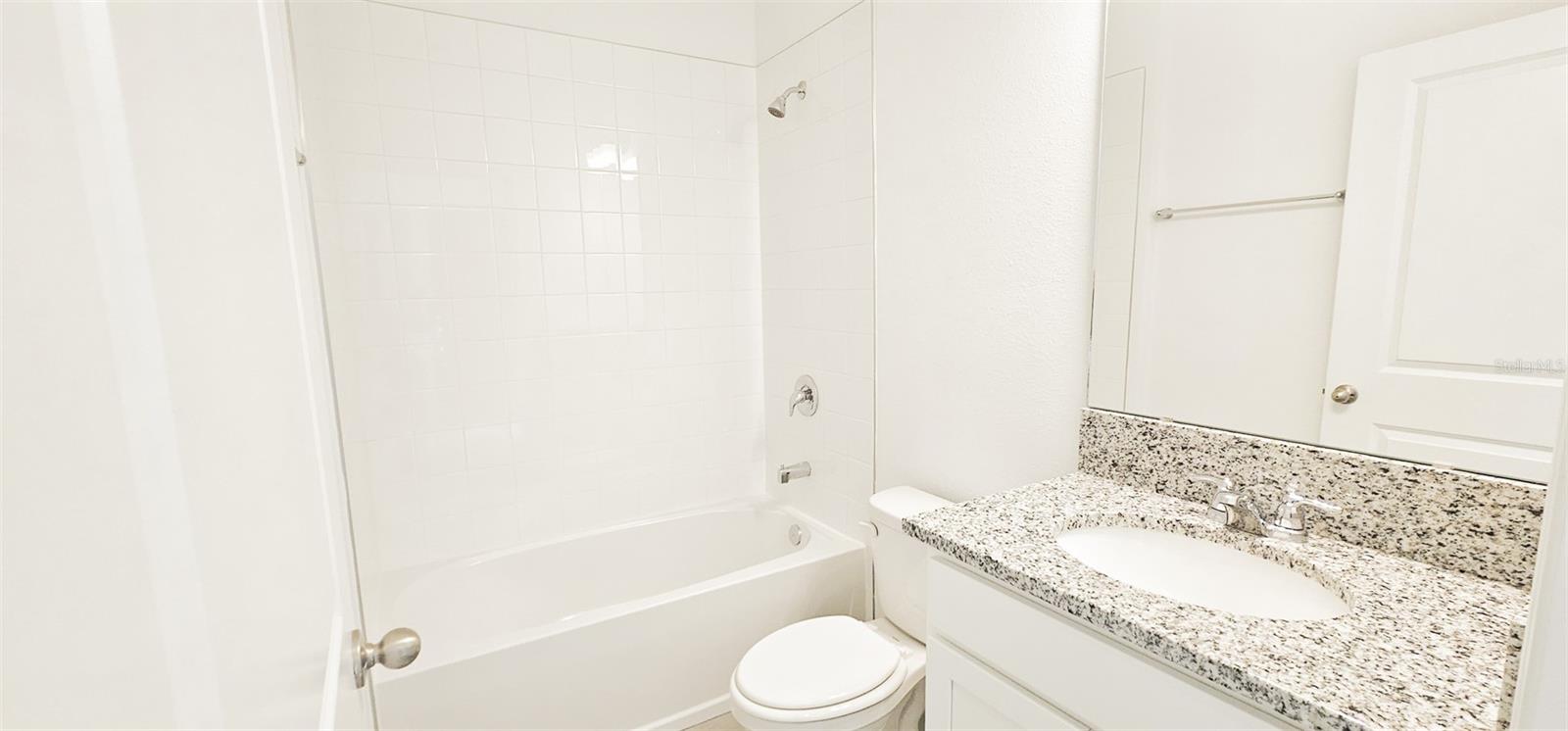 Image 17 of 23 For 413 Silver Palm Drive