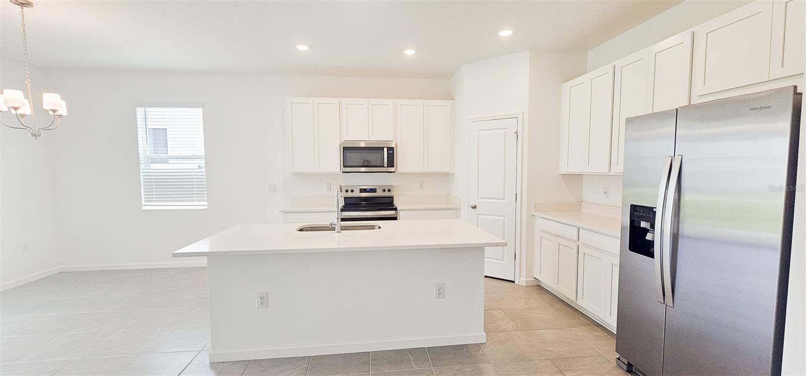 Image 7 of 23 For 413 Silver Palm Drive