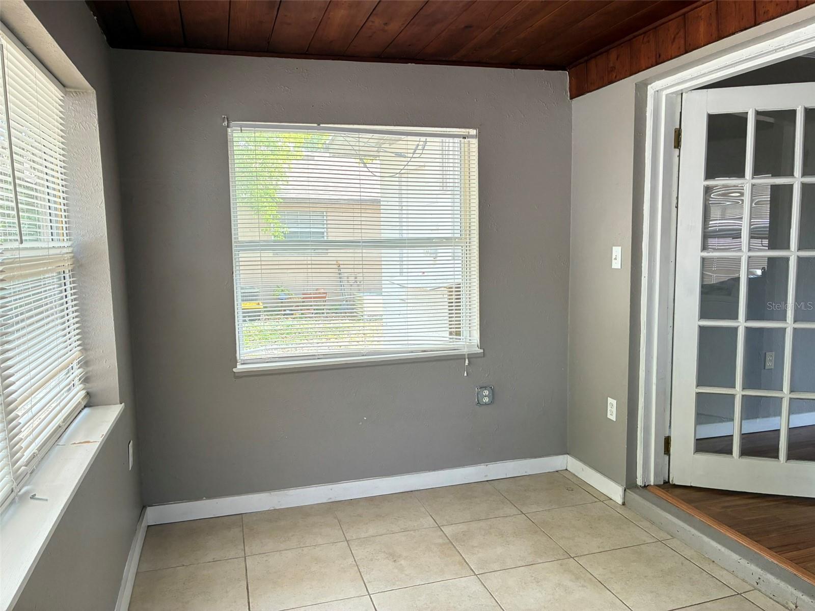 Image 10 of 22 For 1555 Michigan Avenue