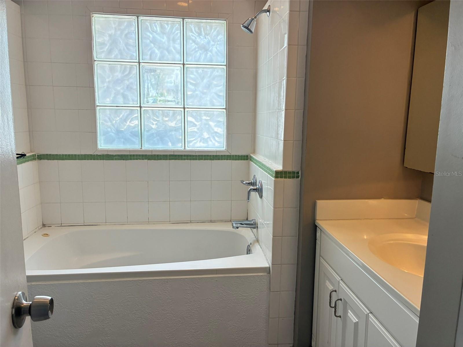 Image 15 of 22 For 1555 Michigan Avenue