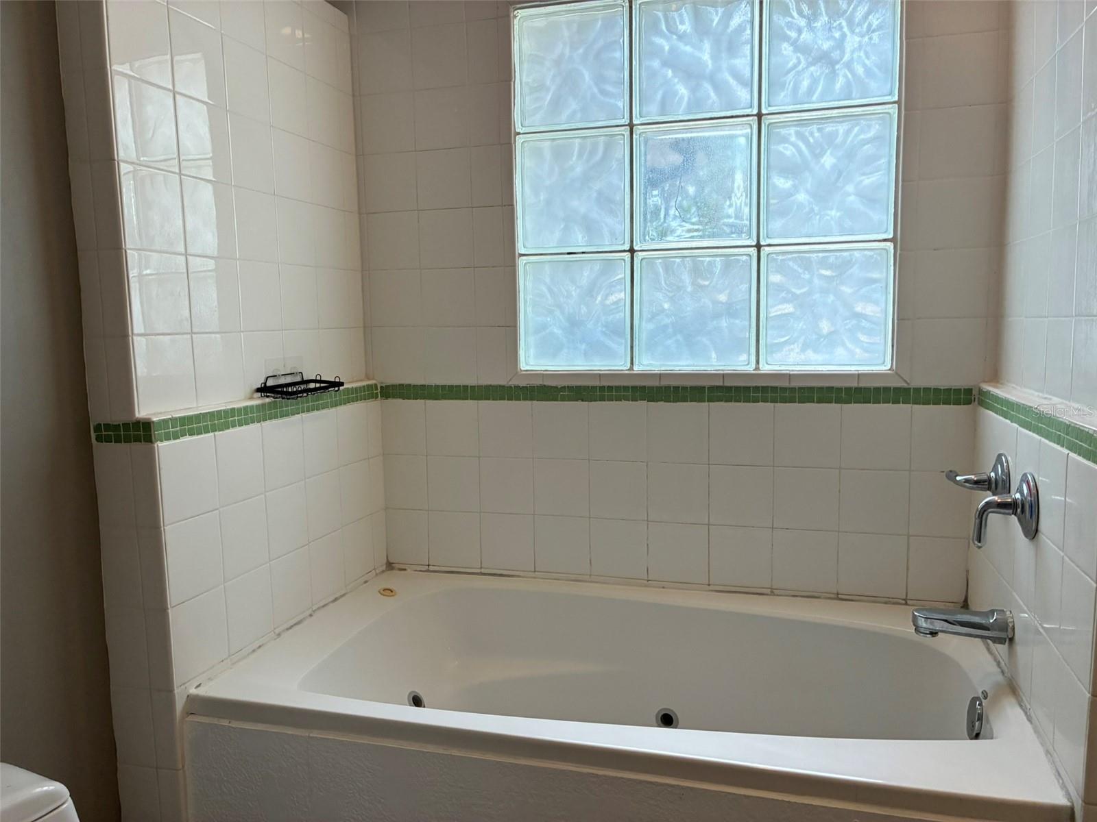 Image 16 of 22 For 1555 Michigan Avenue