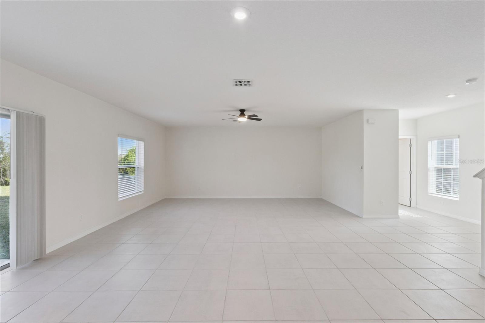 Image 29 of 81 For 3880 Fescue Street