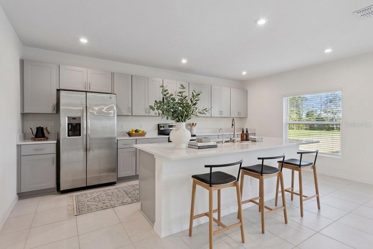 Image 4 of 81 For 3880 Fescue Street