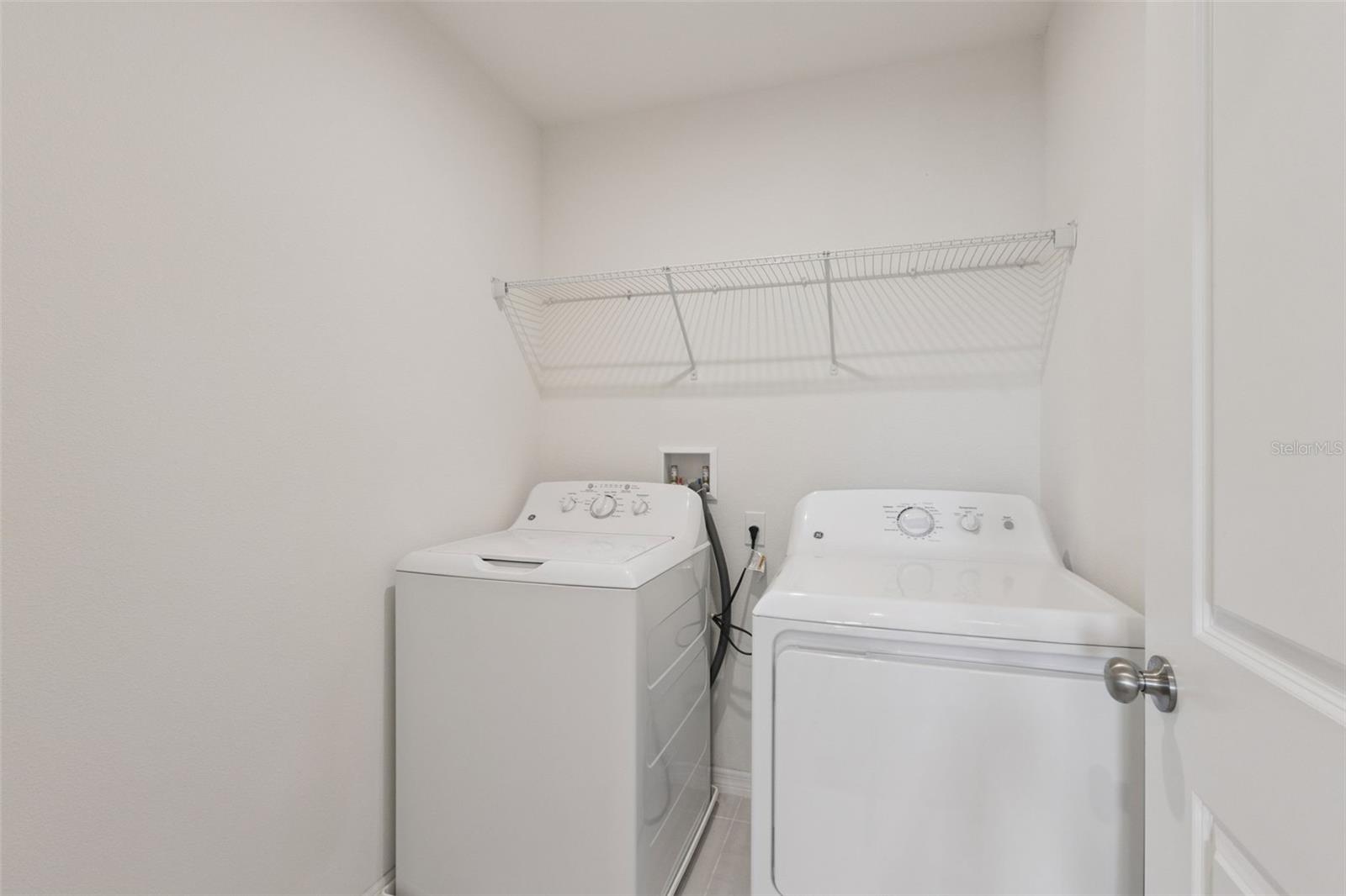 Image 57 of 81 For 3880 Fescue Street