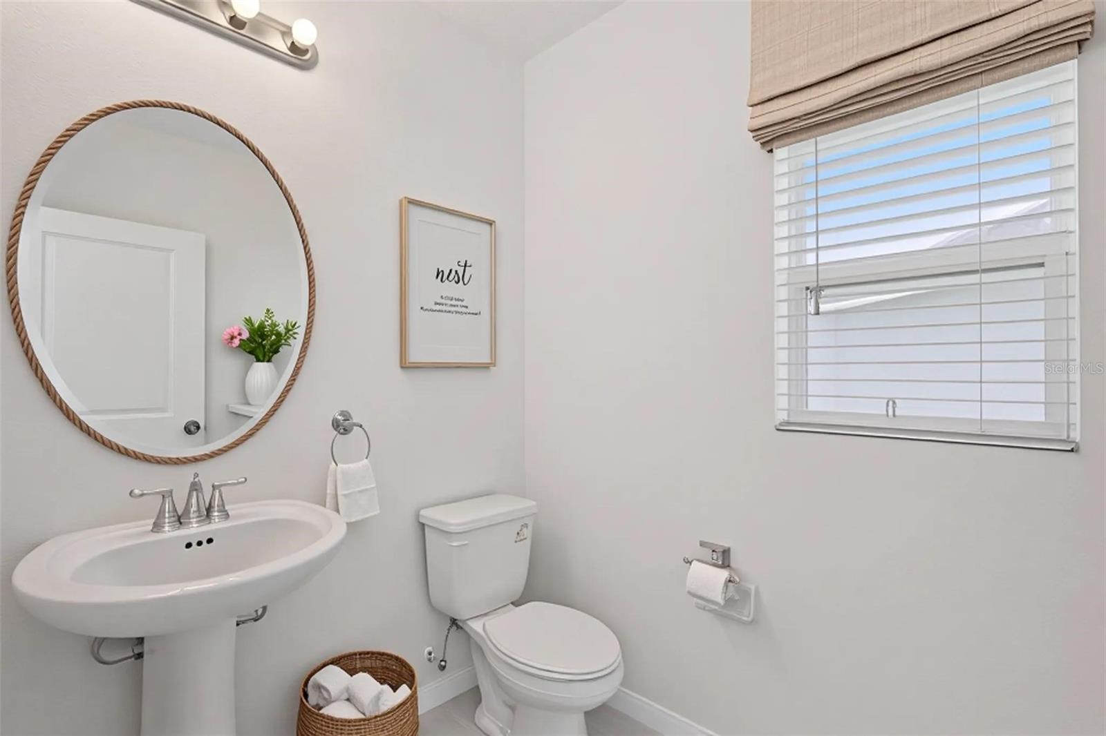 Image 6 of 81 For 3880 Fescue Street