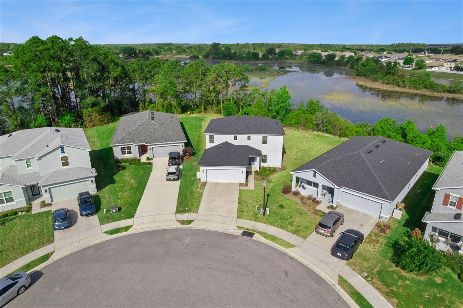 Image 66 of 81 For 3880 Fescue Street