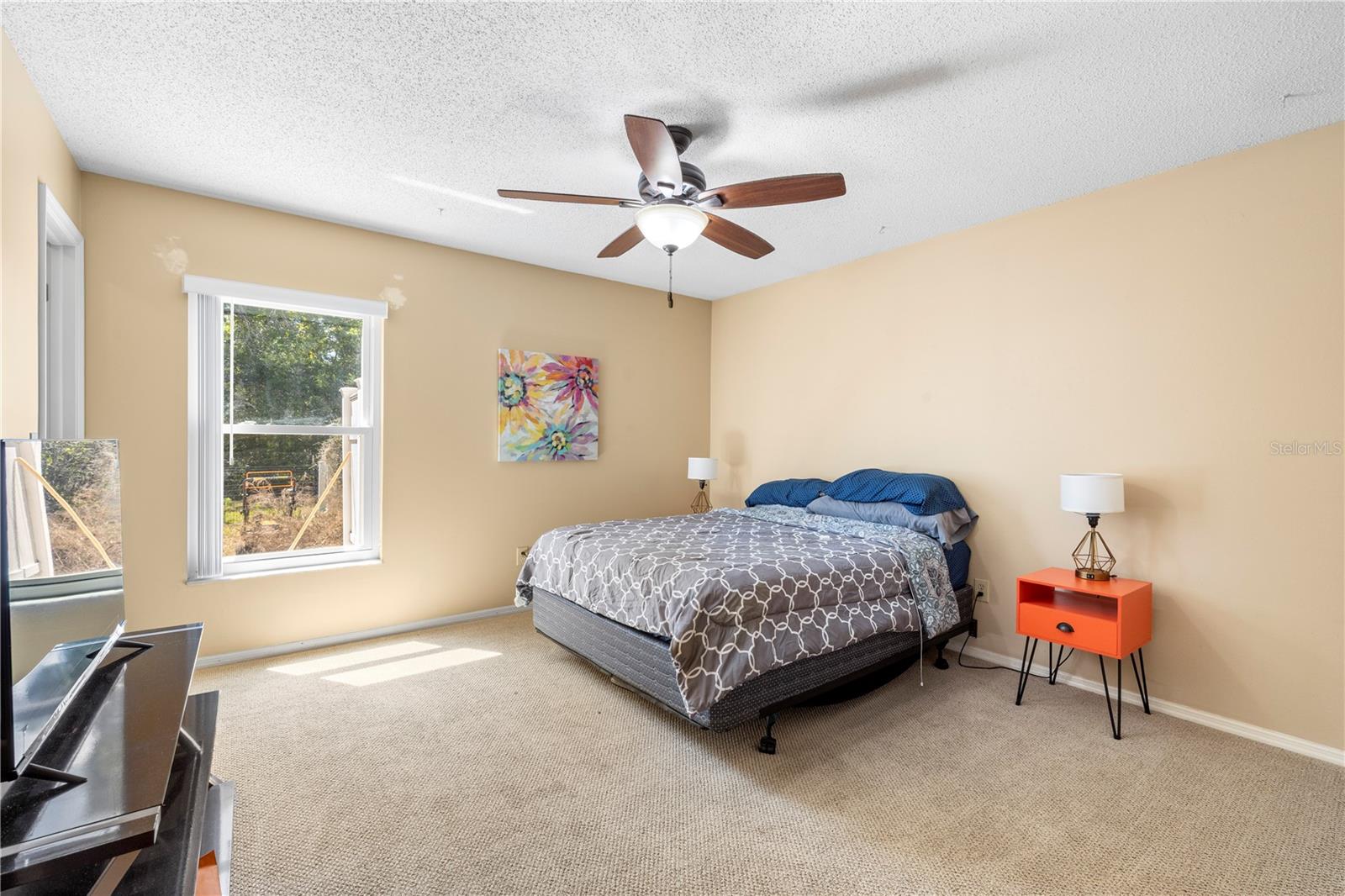 Listing photo id 38 for 9503 Pebble Glen Avenue