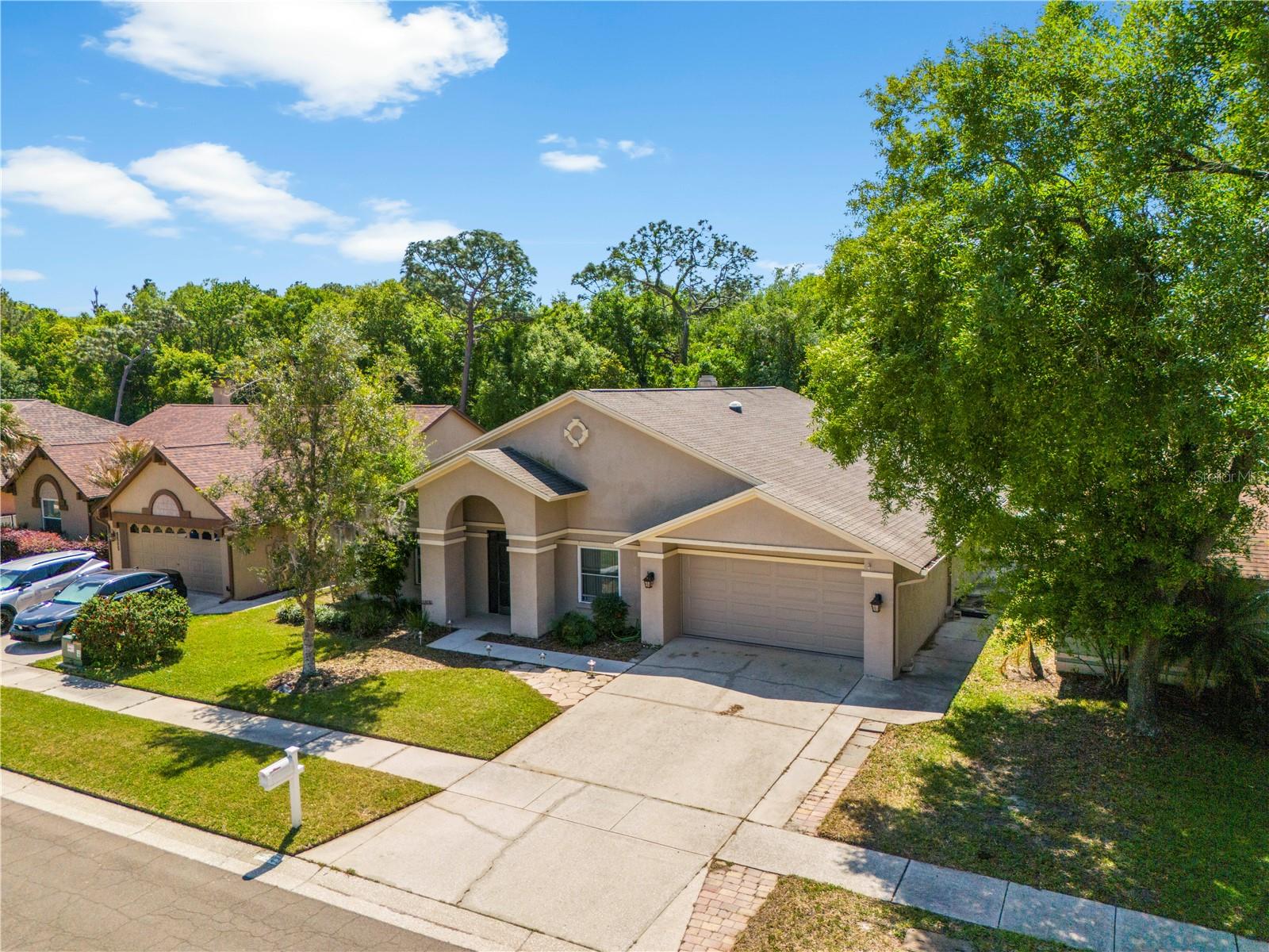 Listing photo id 52 for 9503 Pebble Glen Avenue