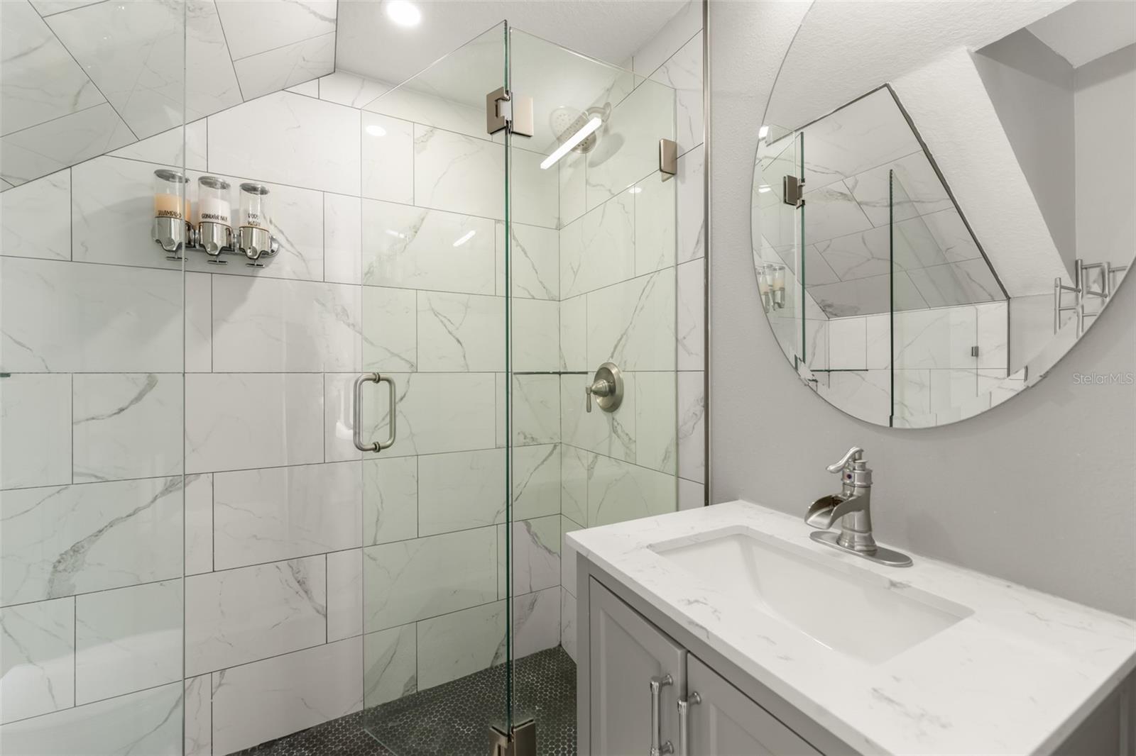 Image 23 of 37 For 2951 Kings Road