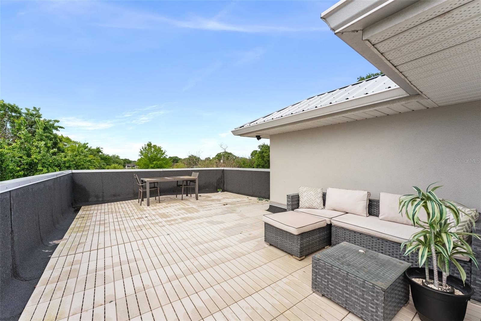 Image 26 of 37 For 2951 Kings Road