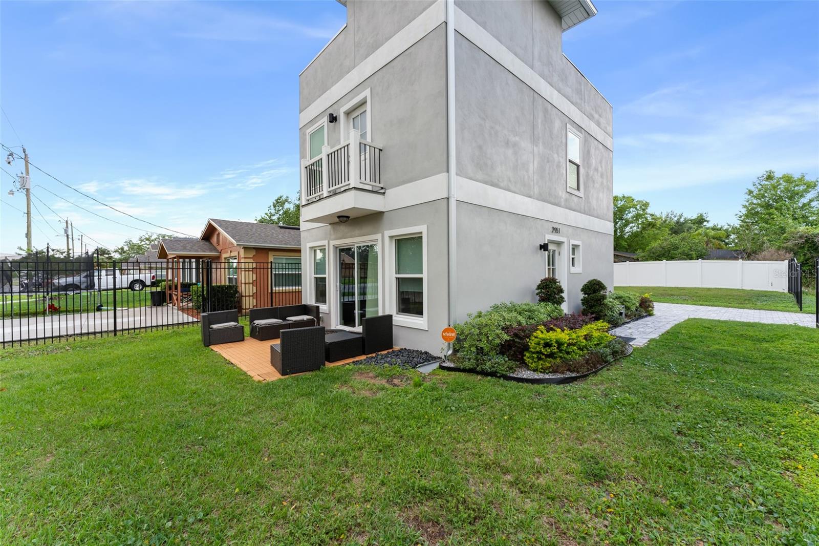 Image 34 of 37 For 2951 Kings Road