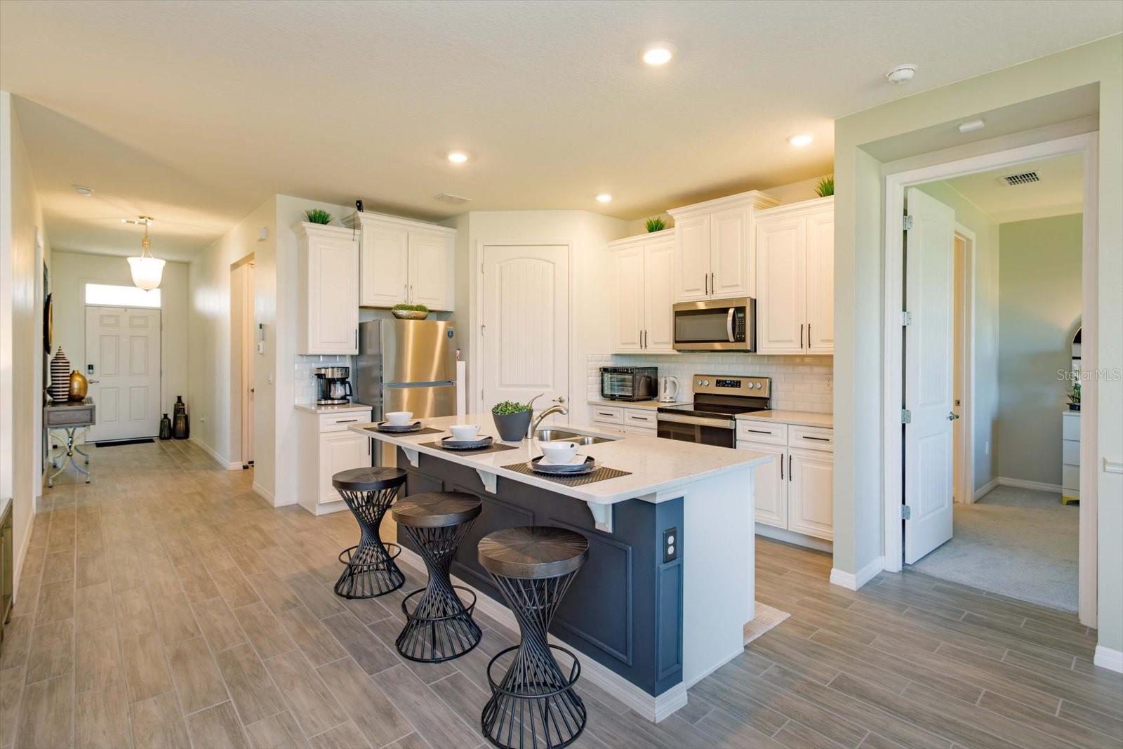 Image 5 of 31 For 1532 Lyonsdale Lane