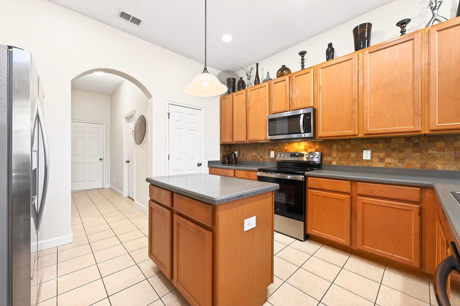 Image 16 of 50 For 9001 Paolos Place