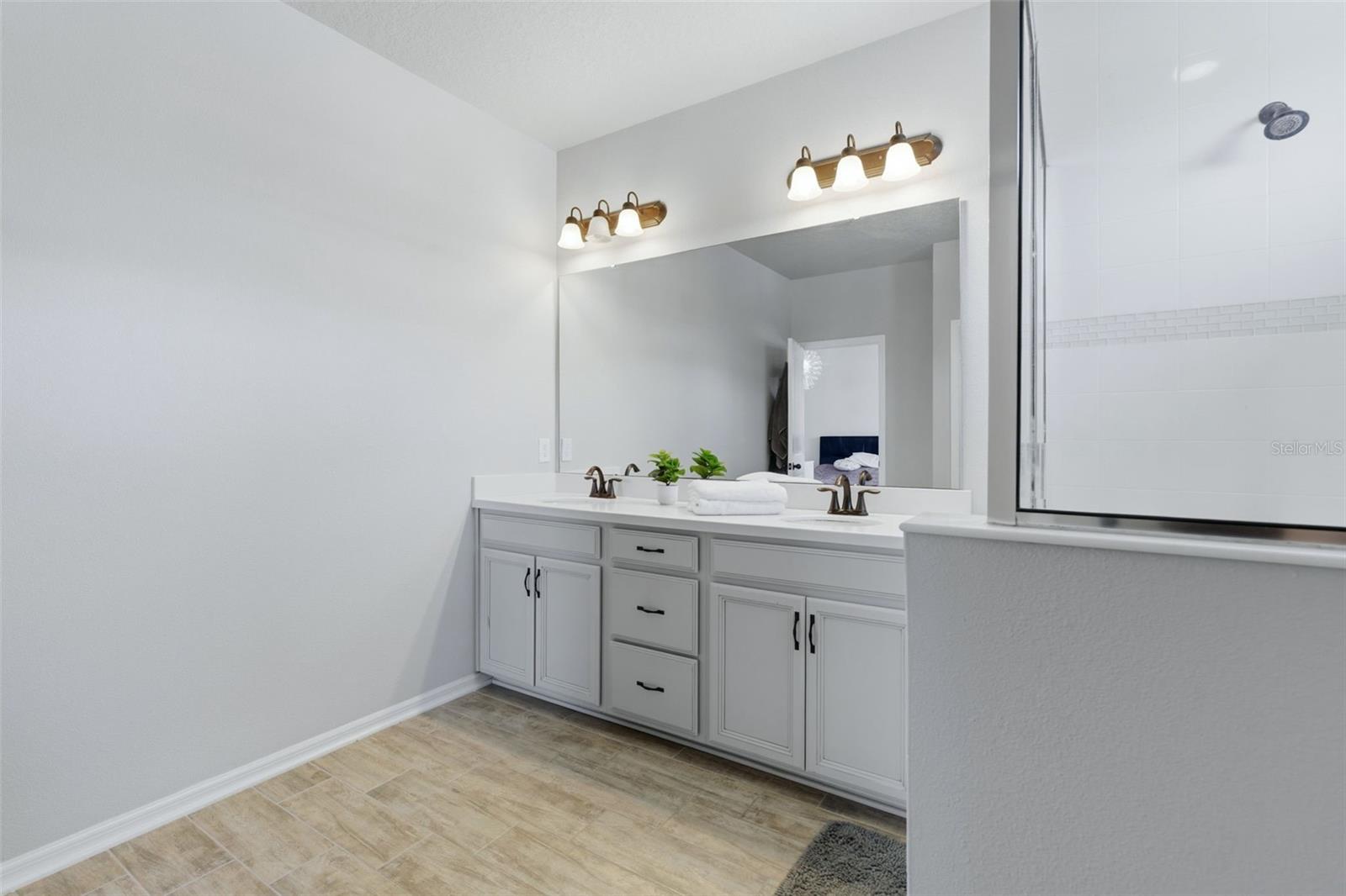 Image 22 of 32 For 4625 Eureka Lane