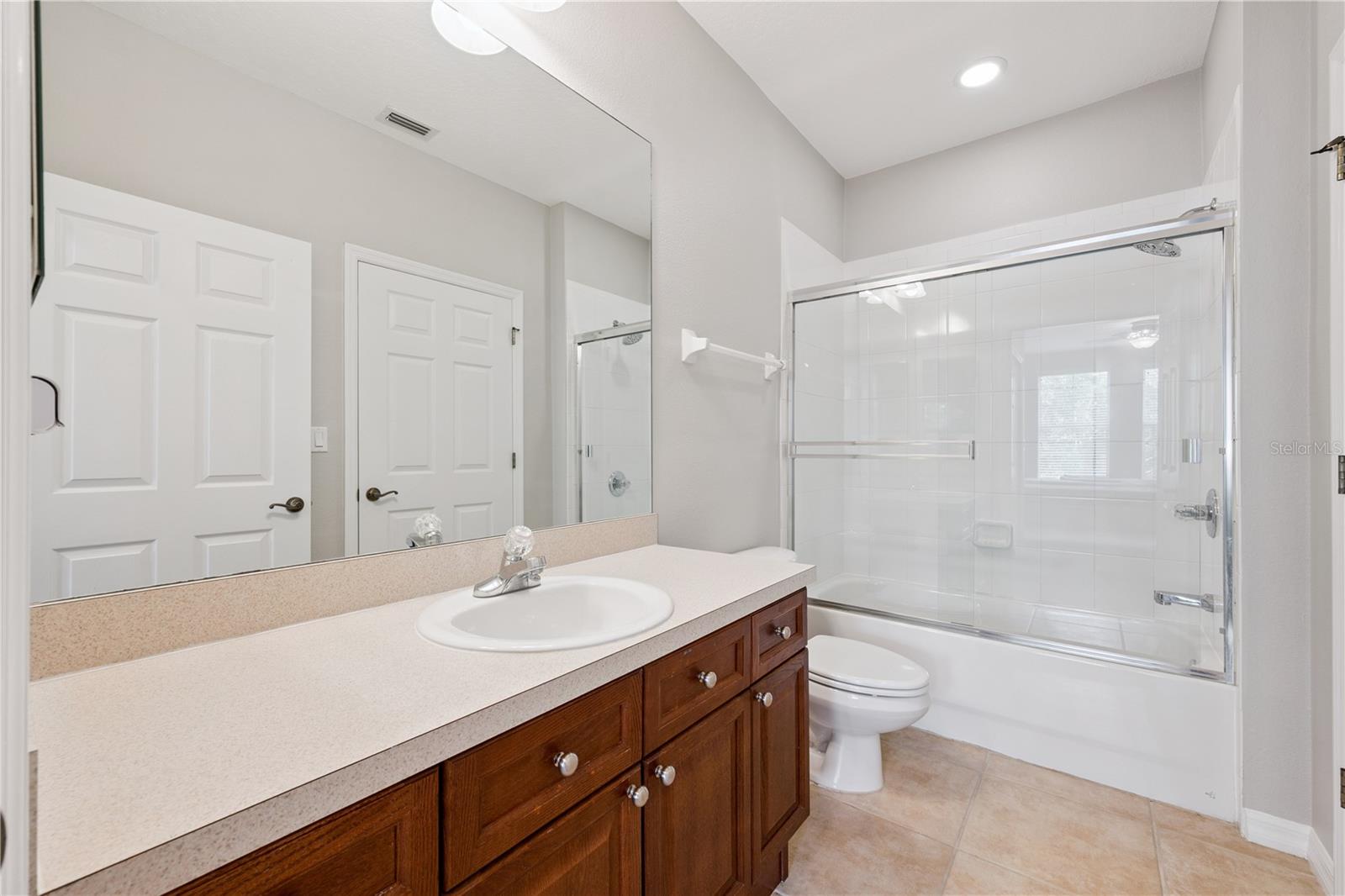 Image 15 of 25 For 11564 Mizzon Drive 202 (919)