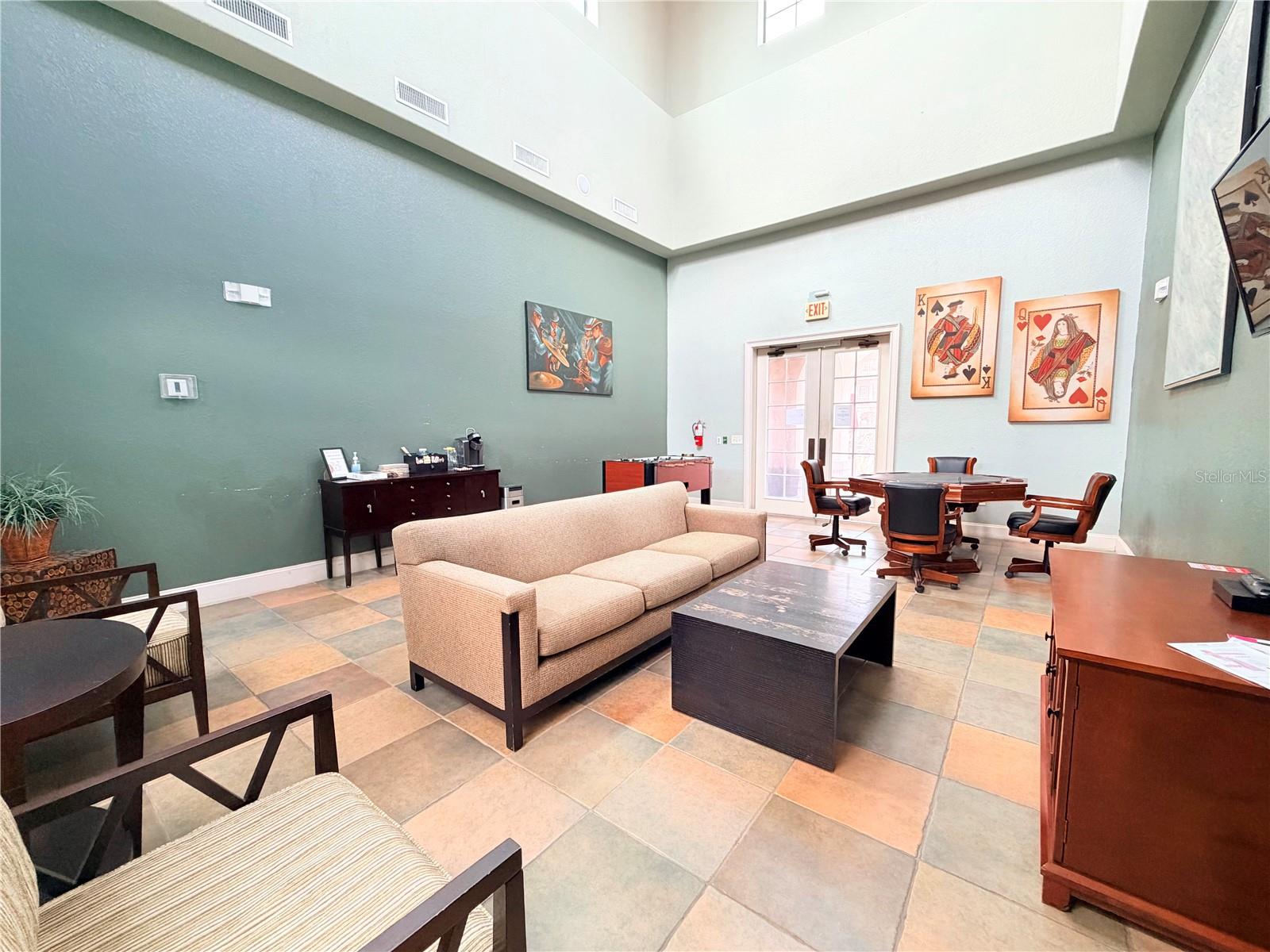 Image 32 of 37 For 910 Charo Parkway 311