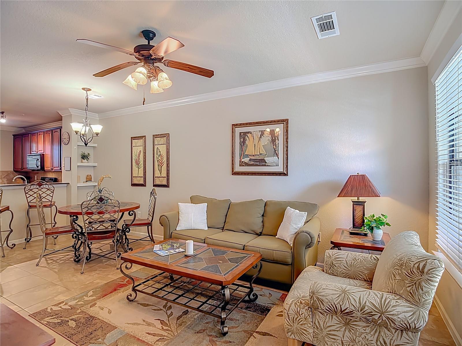 Image 5 of 37 For 910 Charo Parkway 311