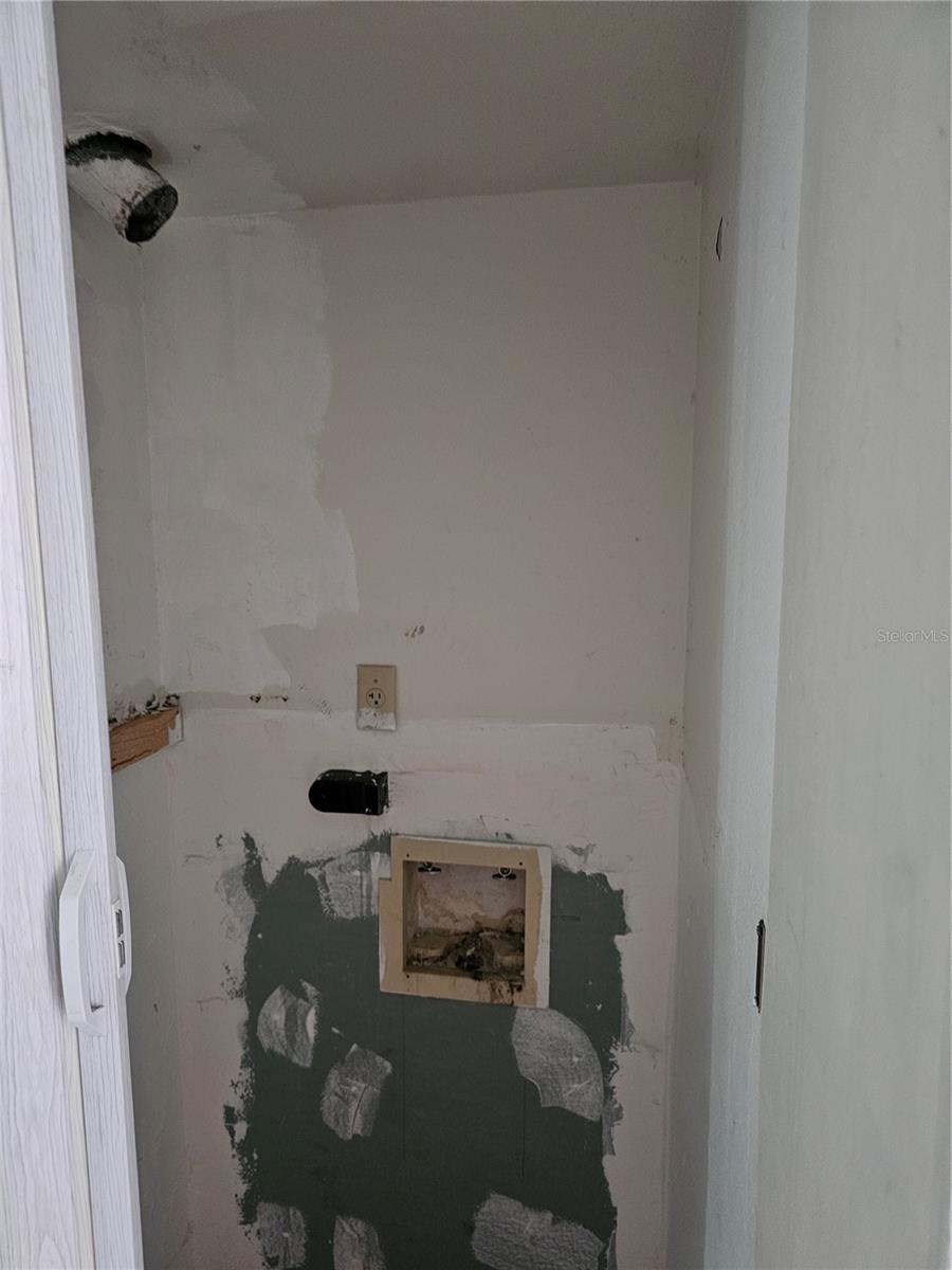 Image 10 of 15 For 5833 Curry Ford Road 23