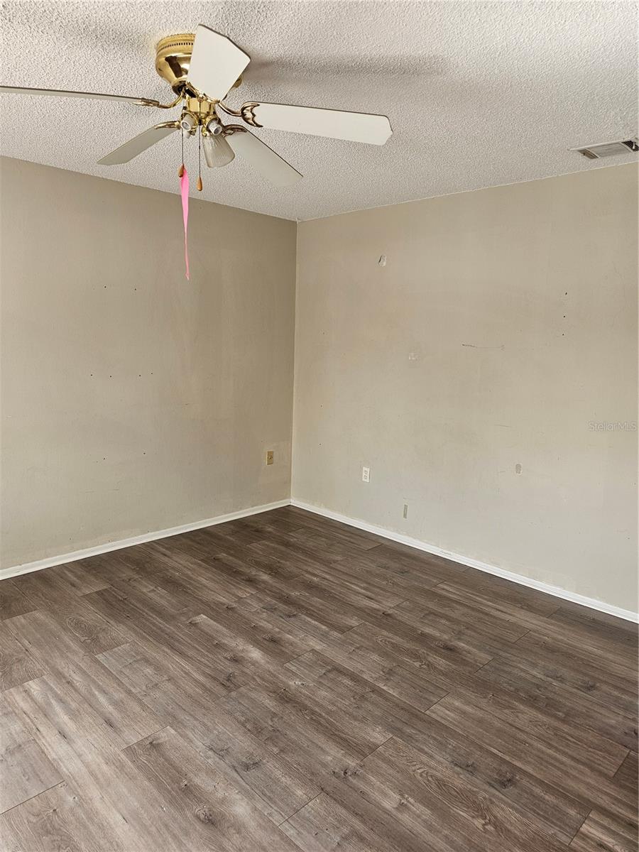 Image 14 of 15 For 5833 Curry Ford Road 23