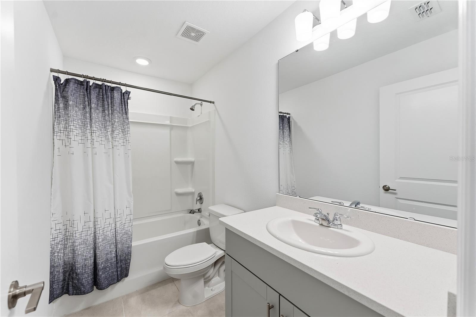 Image 17 of 25 For 1406 Anchor Bend Way