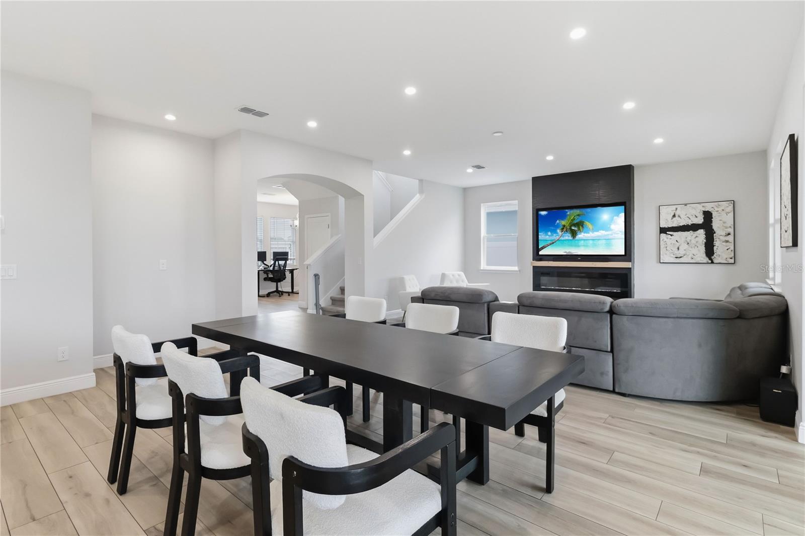 Image 13 of 67 For 1545 Wynell Street