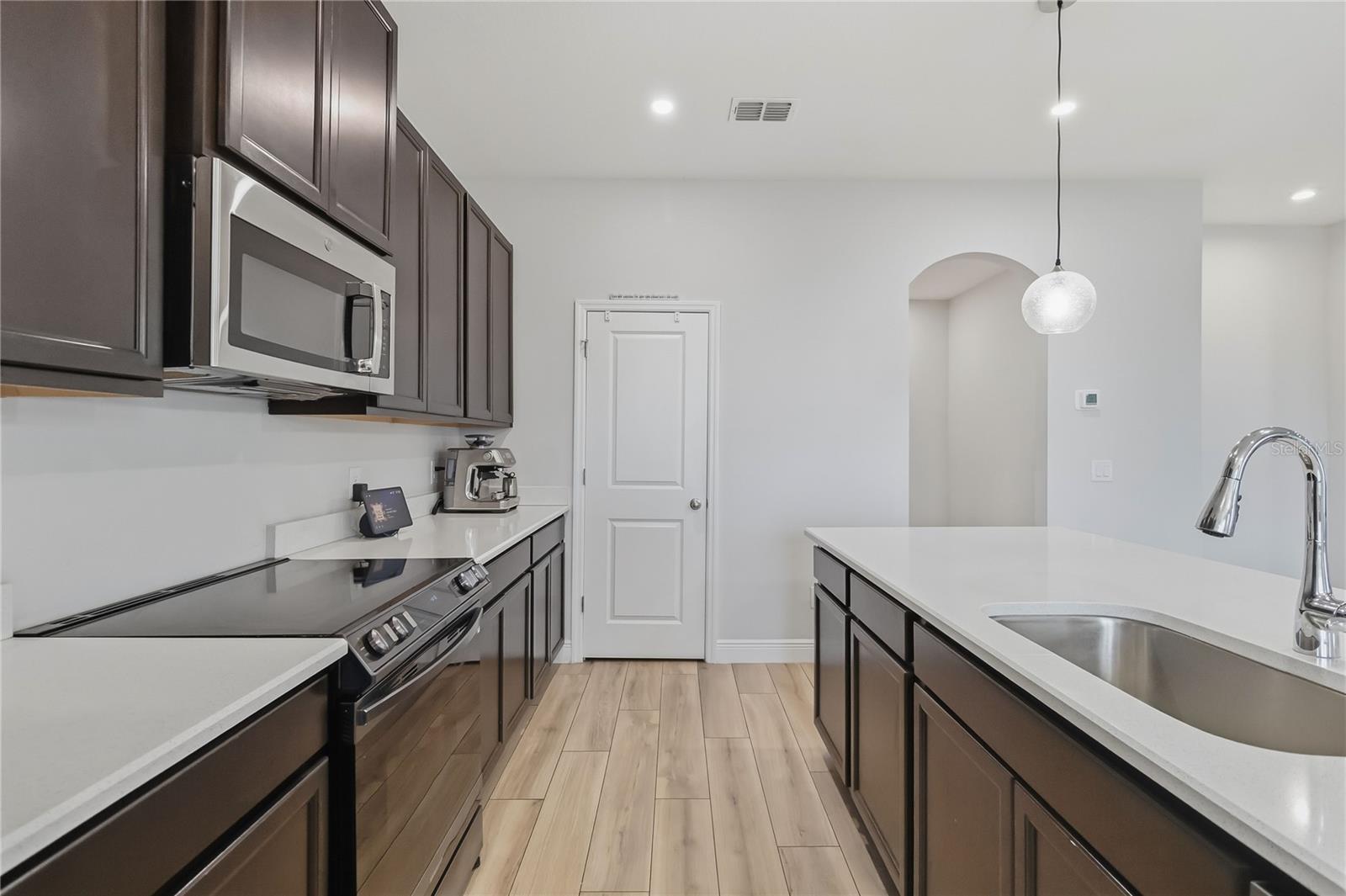 Image 24 of 67 For 1545 Wynell Street