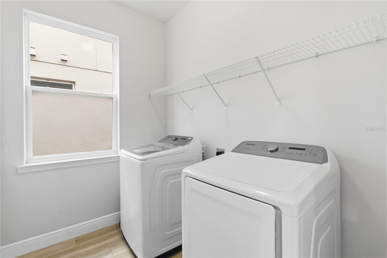 Image 26 of 67 For 1545 Wynell Street