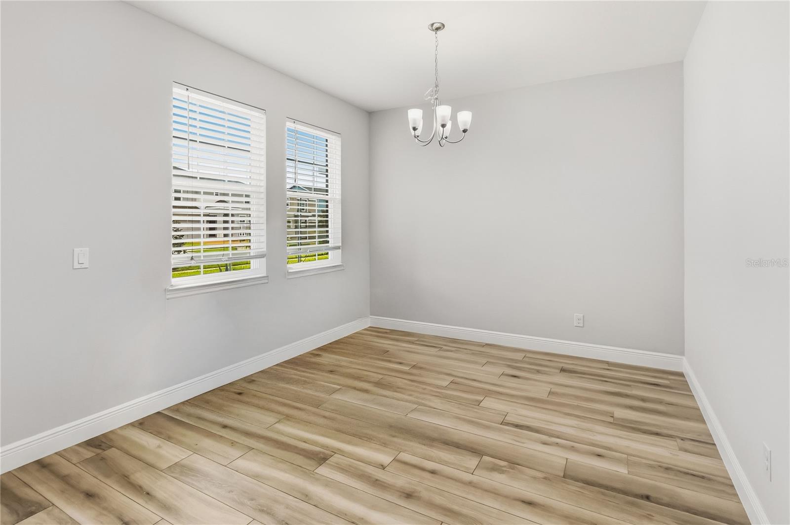 Image 8 of 67 For 1545 Wynell Street