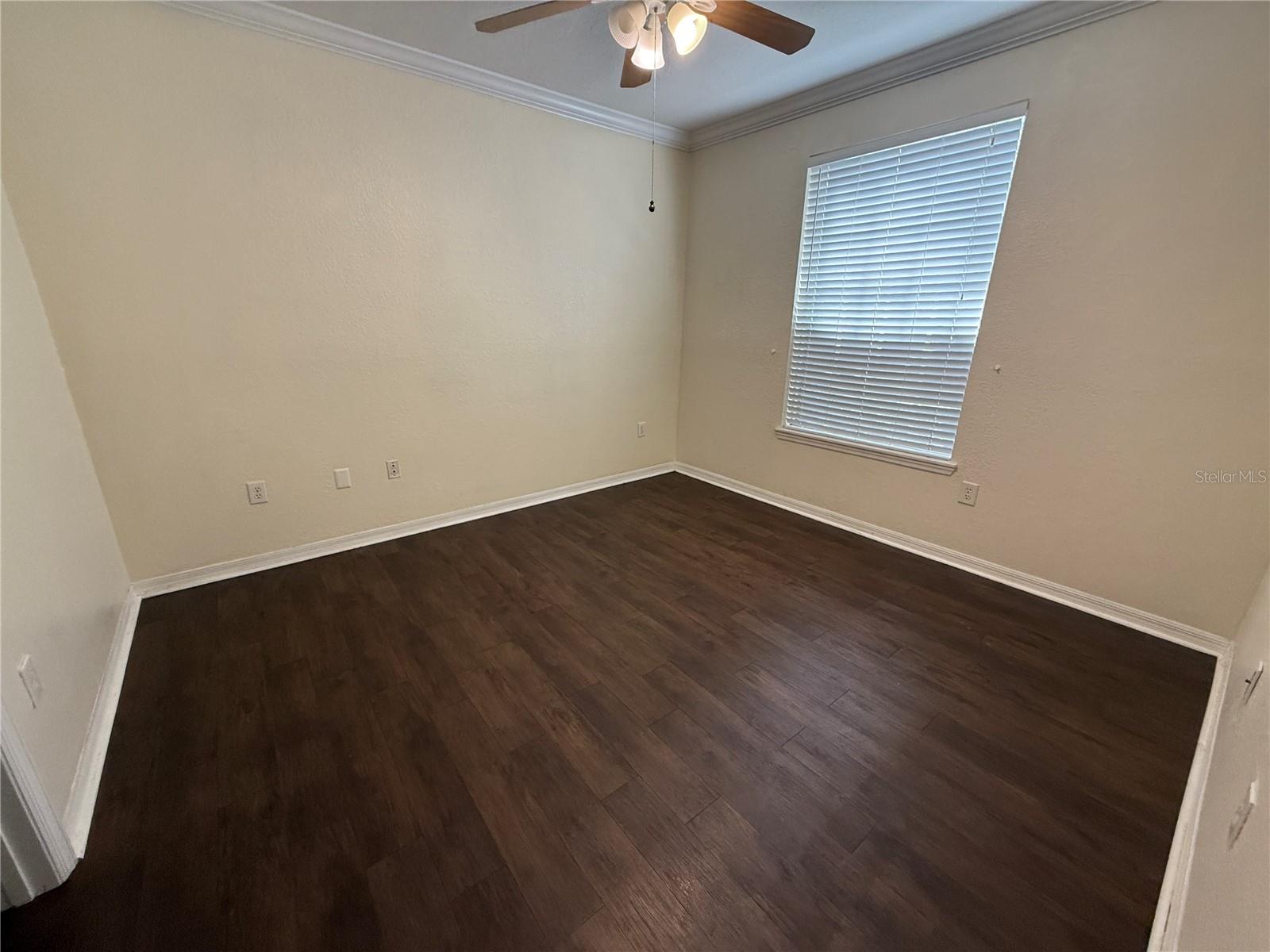 Image 5 of 10 For 875 Grand Regency Point 103