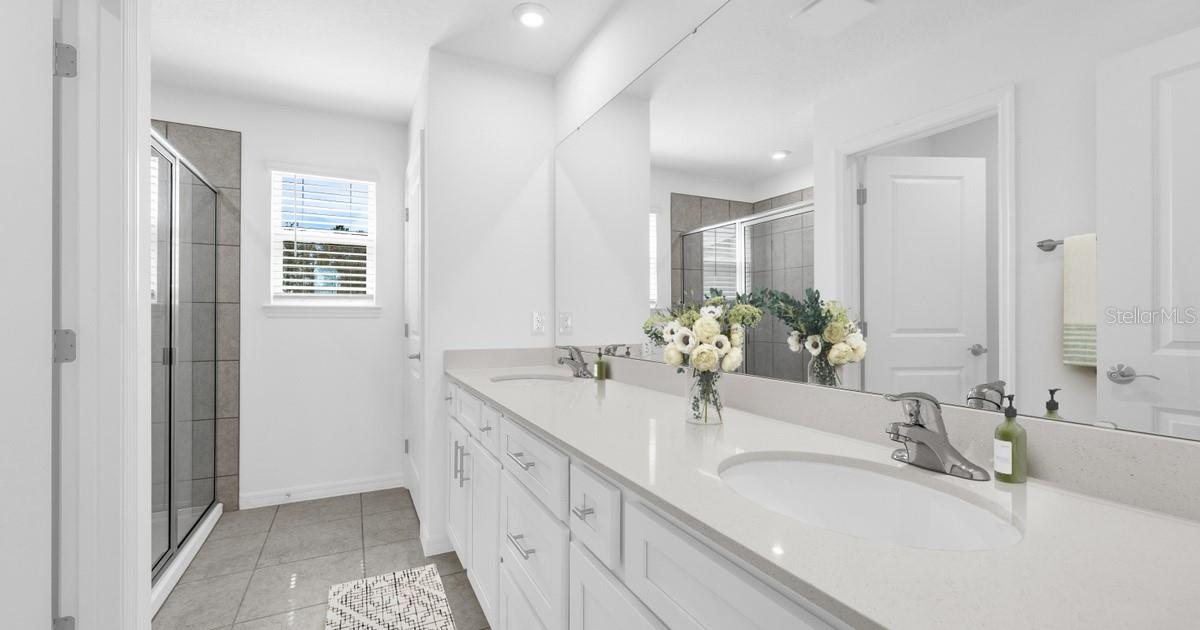 Image 31 of 40 For 897 Castleford Avenue Ne