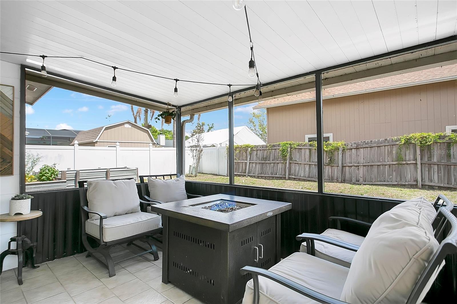 Image 16 of 31 For 3213 Burchfield Avenue