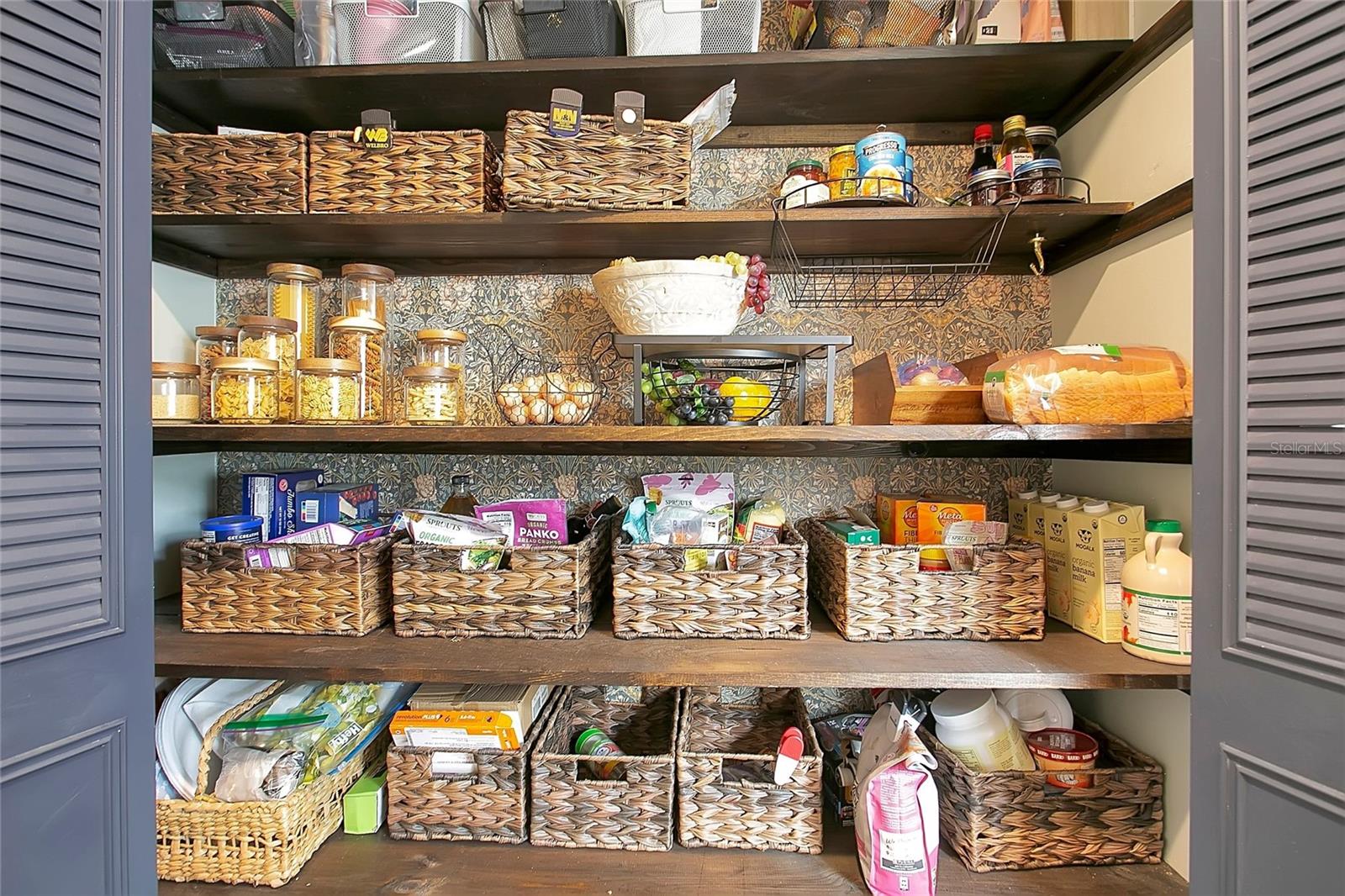 Image 19 of 31 For 3213 Burchfield Avenue