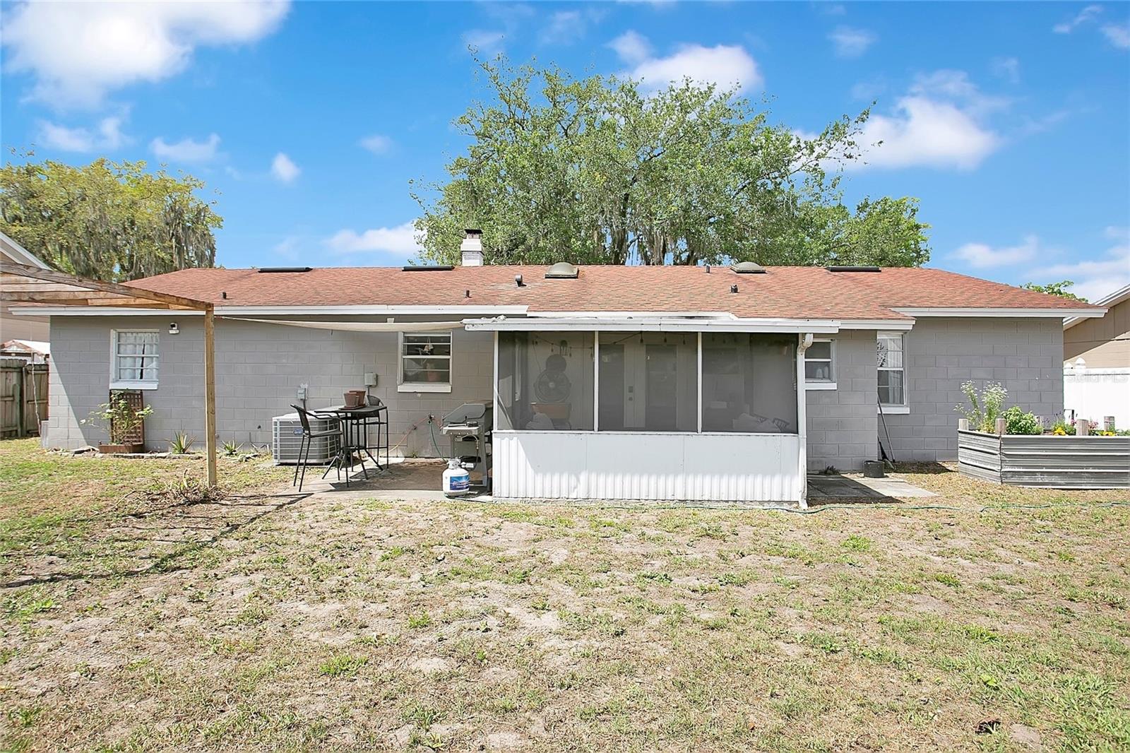 Image 22 of 31 For 3213 Burchfield Avenue