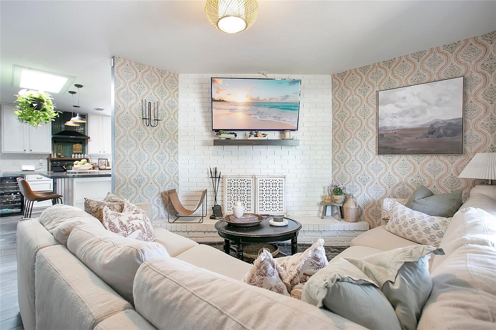 Image 3 of 31 For 3213 Burchfield Avenue