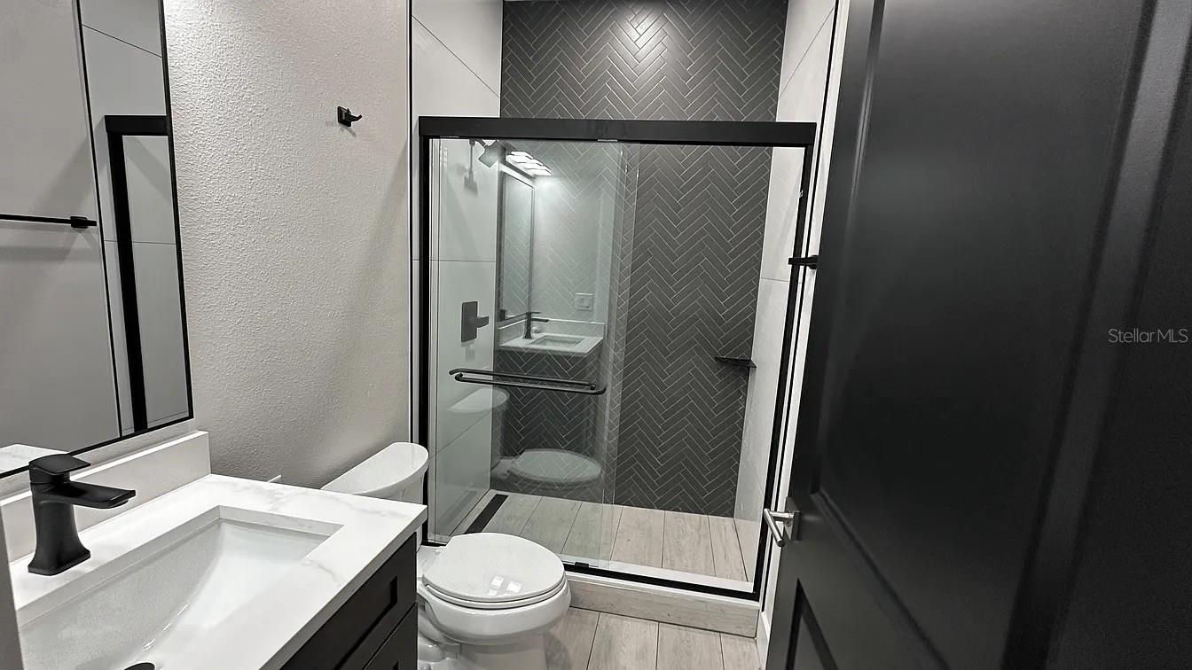 Image 20 of 24 For 710 Childs Avenue #1