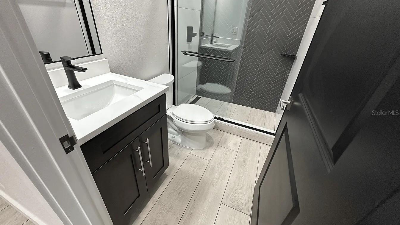 Image 21 of 24 For 710 Childs Avenue #1