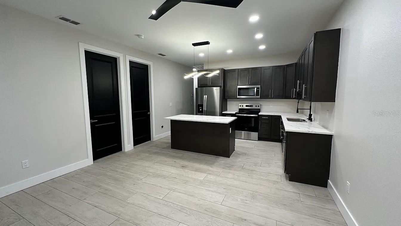 Image 3 of 24 For 710 Childs Avenue #1