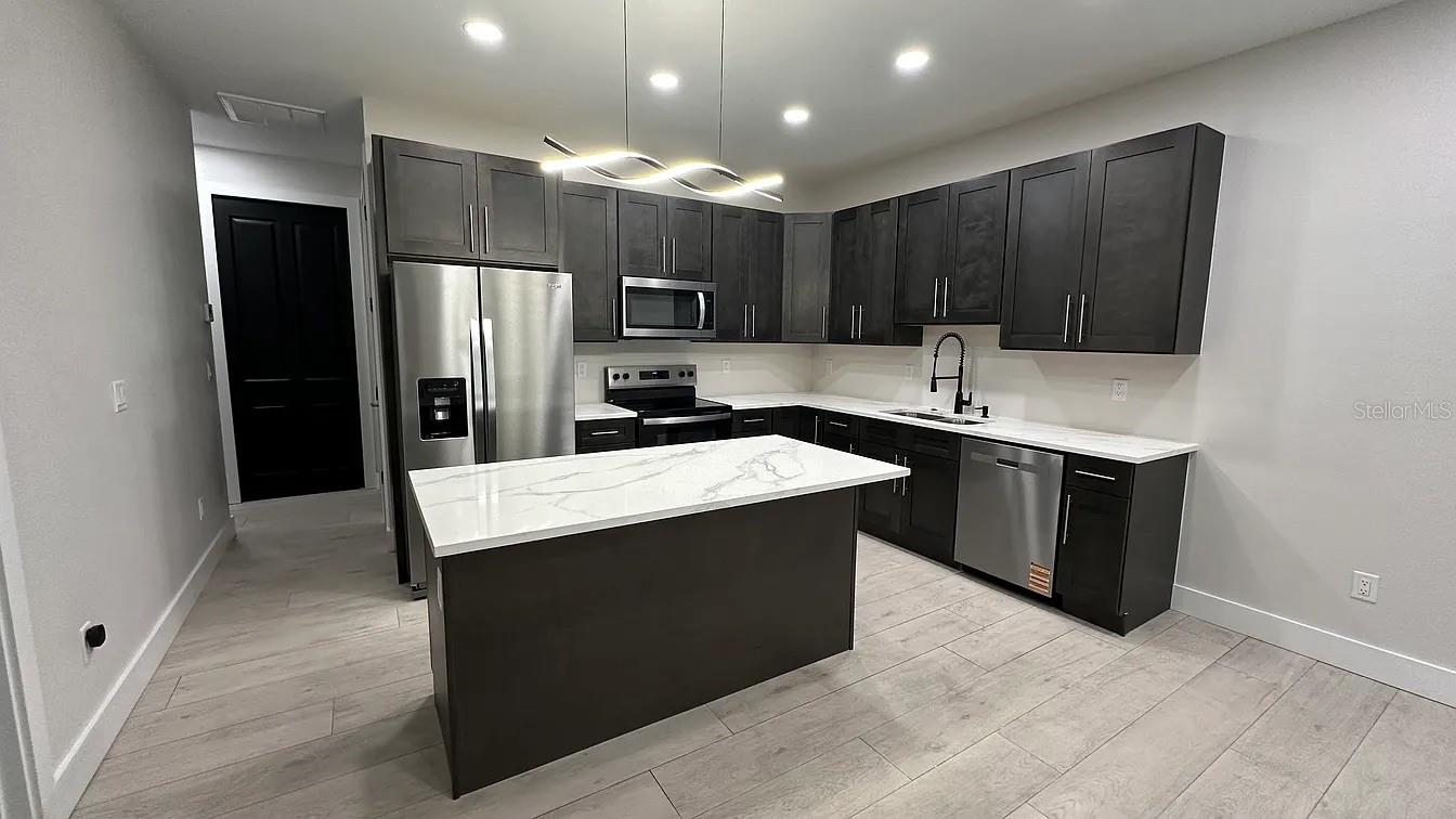 Image 4 of 24 For 710 Childs Avenue #1