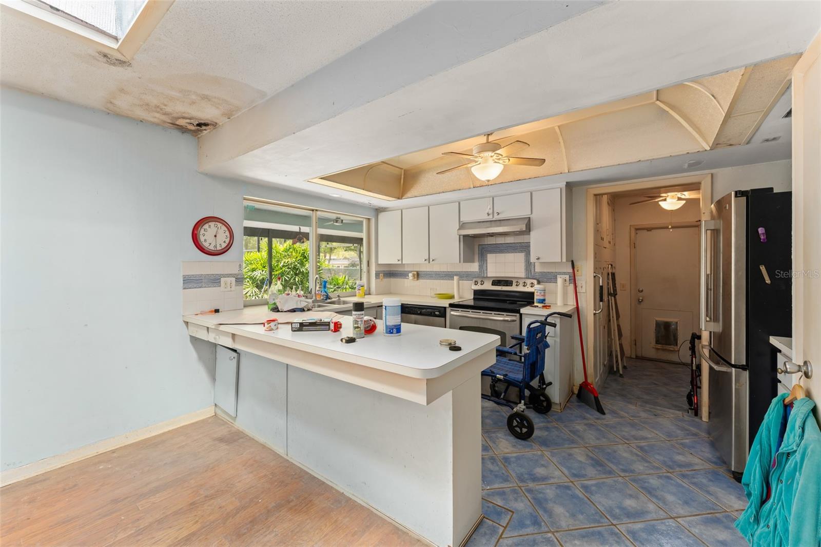 Image 7 of 36 For 300 Monticello Drive