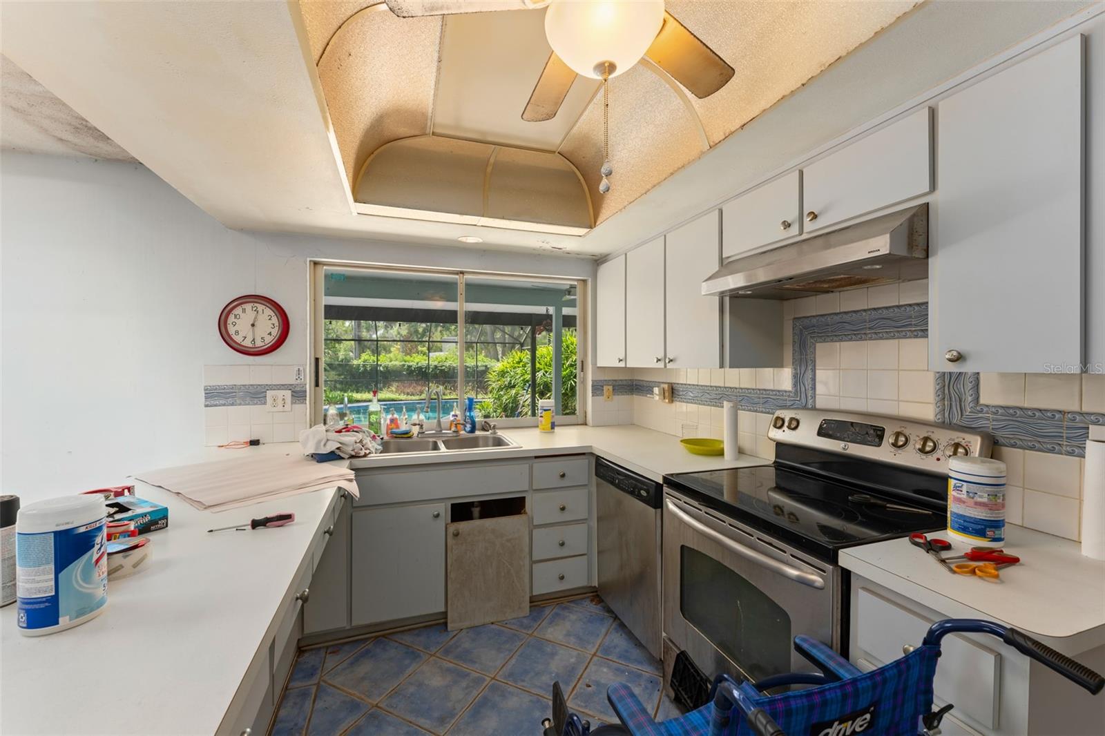 Image 9 of 36 For 300 Monticello Drive