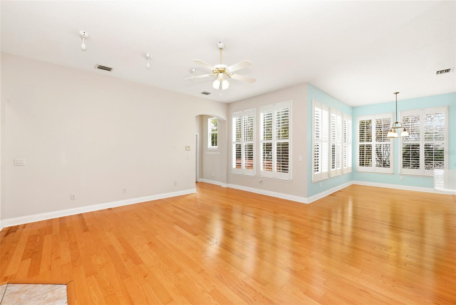 Image 15 of 63 For 1110 Rush Court