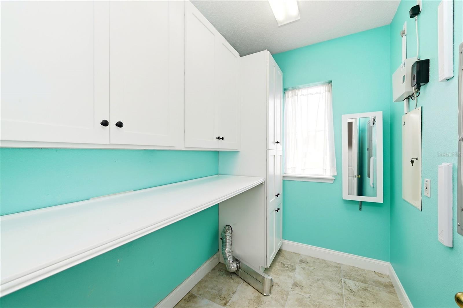 Image 43 of 63 For 1110 Rush Court